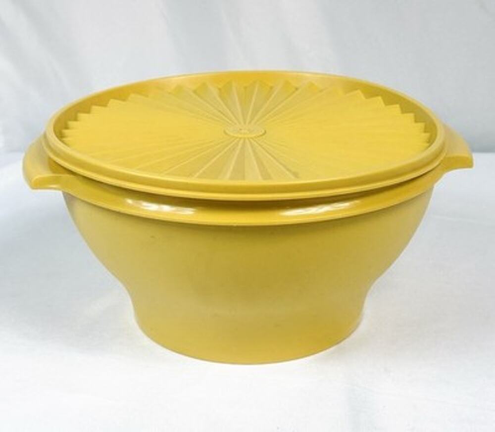 Vintage Tupperware Servalier Harvest Gold Salad Serving Bowl & Lid 880-5
